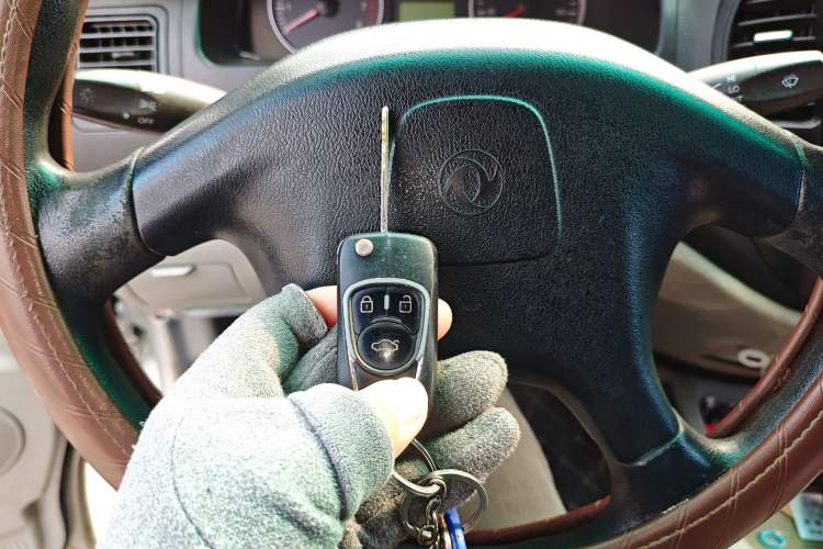 Used FORTHING Lingzhi 2016 V3 1.5L 7-Seater Standard Model China V Emission Standard