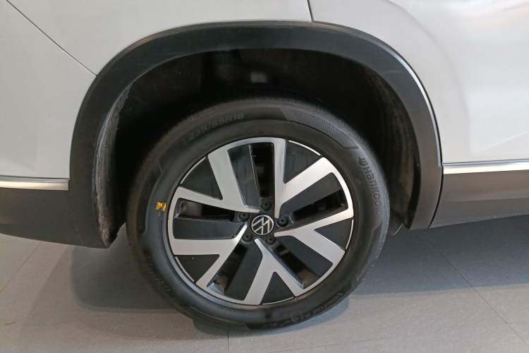 Used Volkswagen Tayron 2023 300TSI Two-Wheel-Drive Luxury Plus Advanced Edition