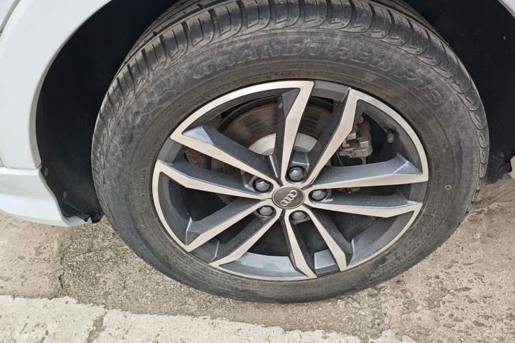 Used Audi Q3 2021 35 TFSI Progressive Dynamic Edition