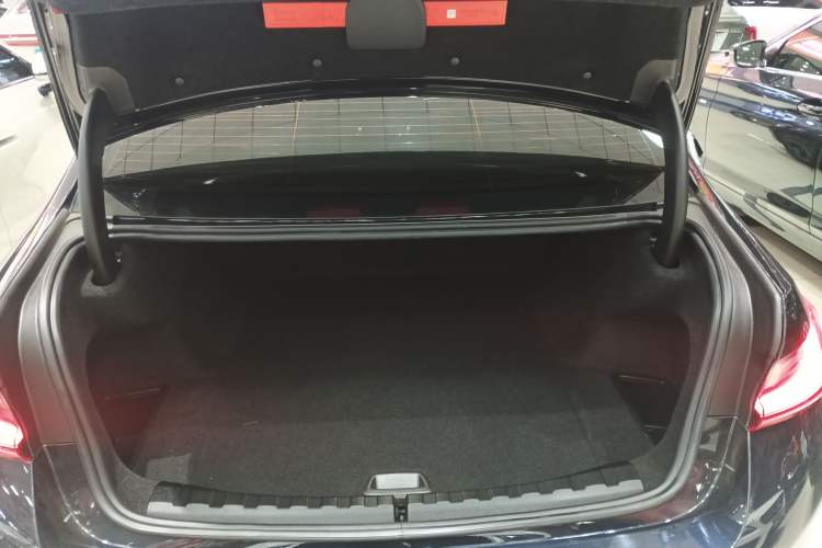 Used BMW i3 2024 eDrive 40 L Midnight Edition