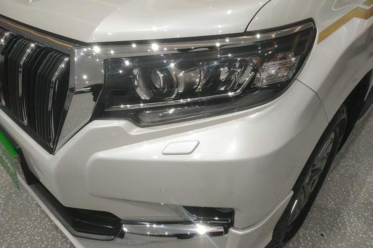 Used Toyota Prado 2019 3.5L Automatic TX-L Deluxe Edition with Rear-Mounted Spare Tire
