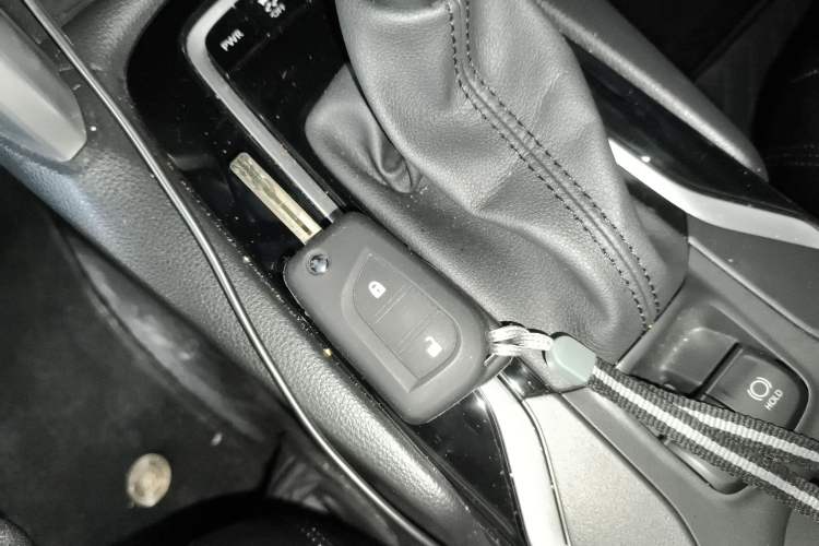 Used Toyota Corolla Cross 2024 2.0L Pioneer Edition