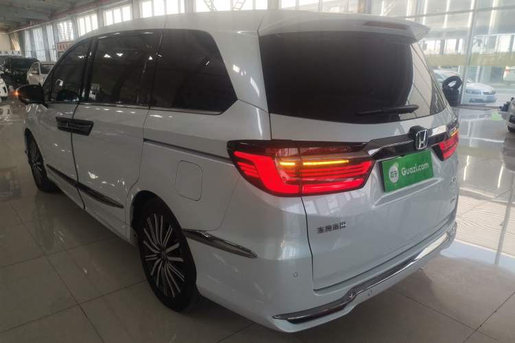 Used Honda Elysion 2024 2.0L eHEV Luxury Edition