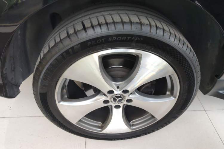 Used Mercedes-Benz GLE 2018 GLE 320 4MATIC Luxury Collection Edition
