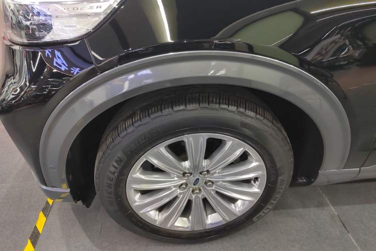 Used Ford Explorer 2020 EcoBoost 285 4x4 Titanium Edition 6 Seats