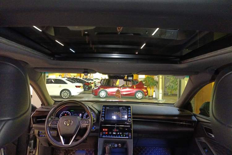 Used Toyota Avalon 2019 2.5L Touring Premium Version China V Standard
