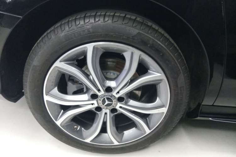 Used Mercedes-Benz E-Class 2020 Restyled E 300 L Sporty and Stylish Edition
