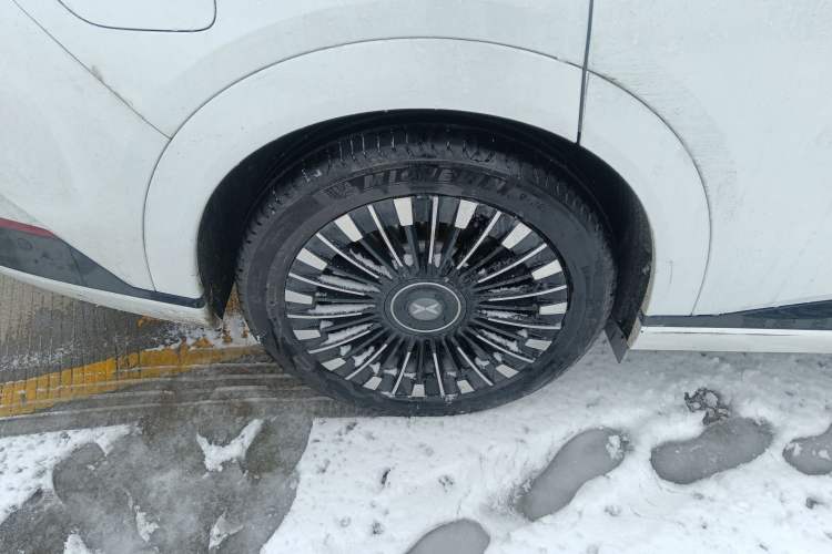 Used XPeng X9 2025 650 Long-Range Max
