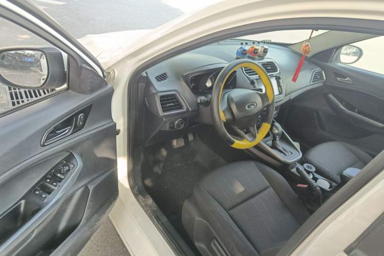 Used Ford Escort 2019 Revised 1.5L Automatic ZhiXiang Version China VI Standard
