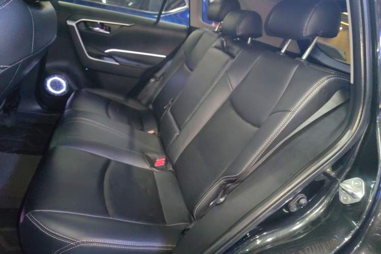 Used Toyota RAV4 2022 2.0L CVT Two-Wheel Drive Fashion Edition