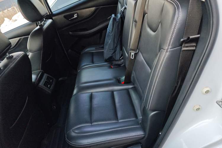 Used Dongfeng Fengon S560 2018 1.8L Manual Comfort 7-Seater