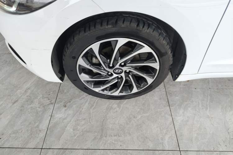 Used Hyundai Elantra 2020 1.4T Dual-Clutch Xuan Dong · Dynamic Version
