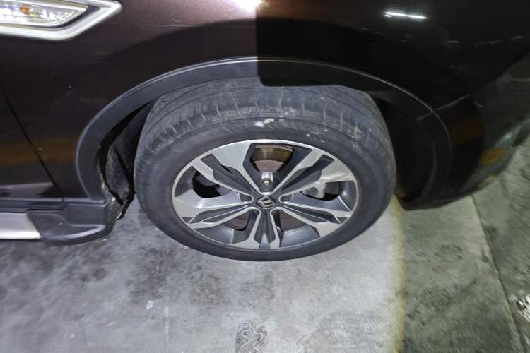 Used Luxgen U6 SUV 2015 1.8T Enhanced Charm Edition
