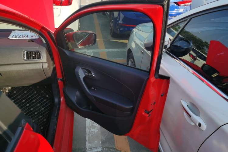 Used Volkswagen Polo 2013 1.6L Automatic Comfort Edition
