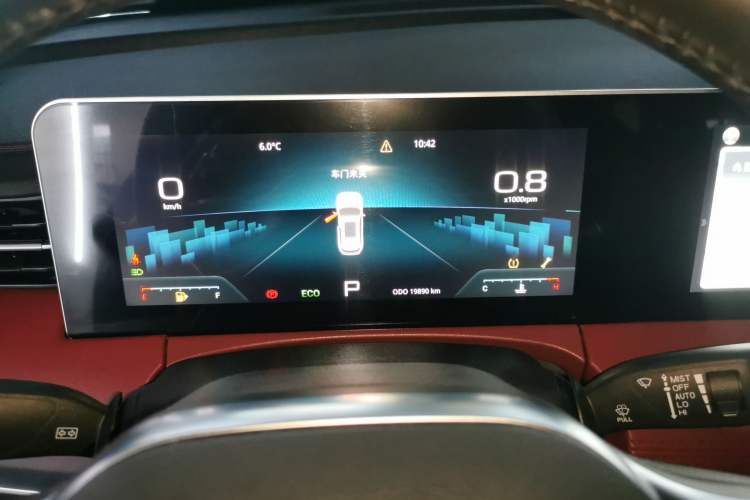 Used JETOUR X70 PRO 2023 1.5T DCT Comfort Edition 7-Seater
