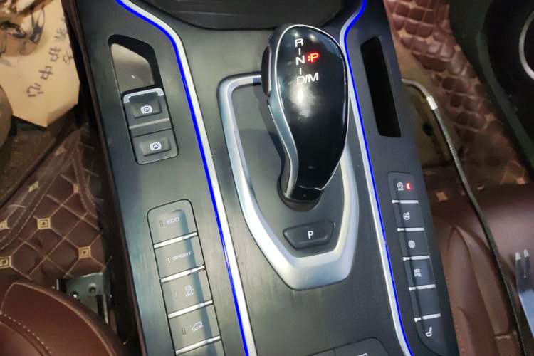 Used Wey VV7 2019 Upgraded Model 2.0T Flagship Version China VI
