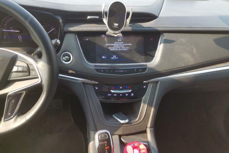 Used Cadillac XT5 2016 25T Luxury Model
