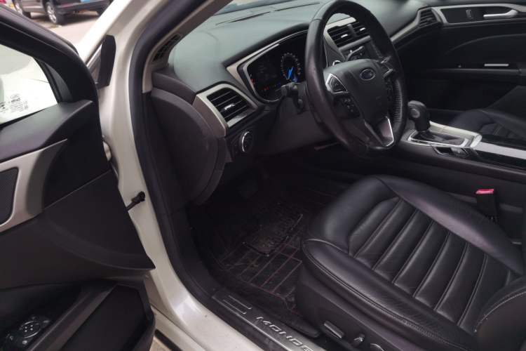 Used Ford Mondeo 2013 2.0L GTDi 200 Fashion Edition
