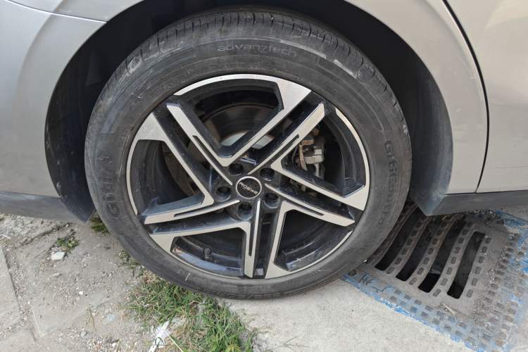 Used Roewe D7 2023 DMH 125km Excellence Edition