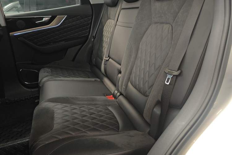 Used Hongqi HS5 2019 2.0T Smart Connect Flagship Edition
