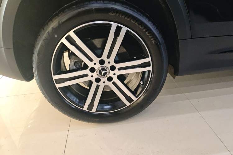 Used Mercedes-Benz GLB 2024 GLB 220 4MATIC
