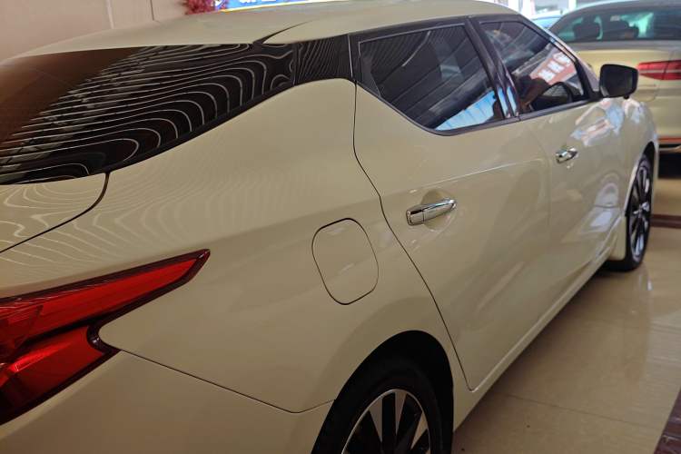 Used Nissan Lannia 2021 1.6L CVT Smart Connect Smart Cool Edition
