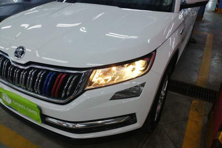 Used Skoda Kodiaq 2018 Facelifted TSI330 5-Seater Two-Wheel-Drive Comfort Edition