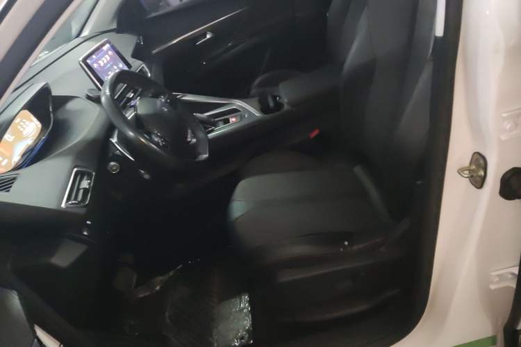 Used Peugeot 5008 2017 380THP 7-Seater Elite Edition
