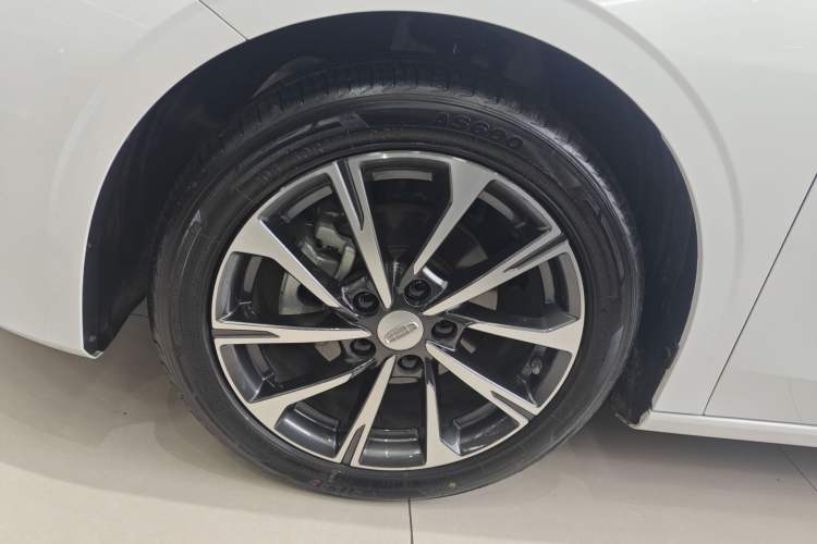 Used Geely Auto Emgrand 2025 4th Generation 1.5L CVT Luxury Version