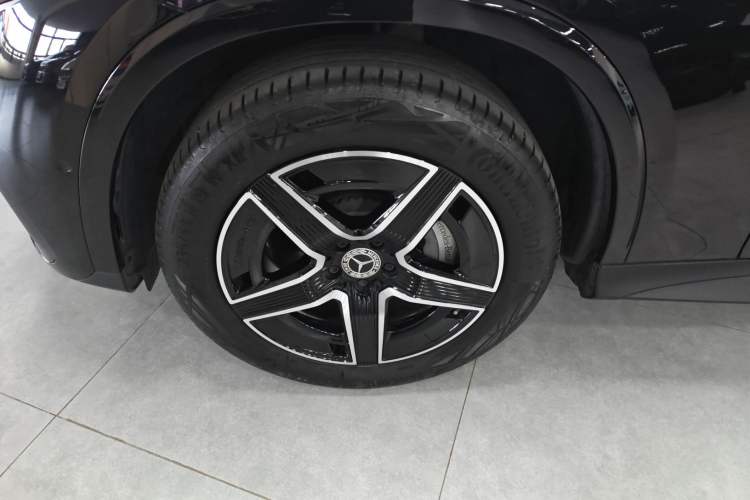 Used Mercedes-Benz GLC Coupe 2024 GLC 260 4MATIC Coupe SUV
