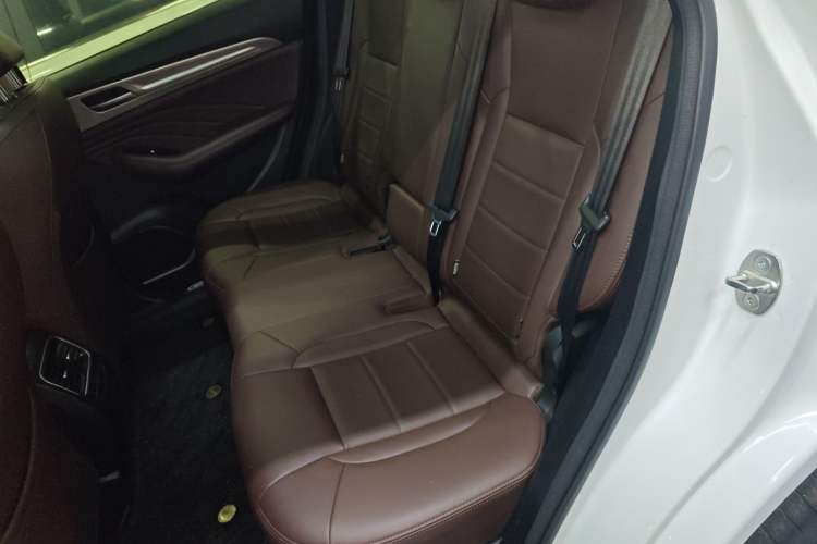 Used Haval F7 2020 2.0T Two-Wheel Drive i-Van