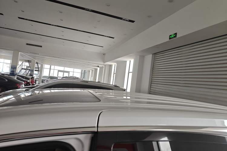 Used Buick GL8 2023 ES Lu Zun Deluxe Model
