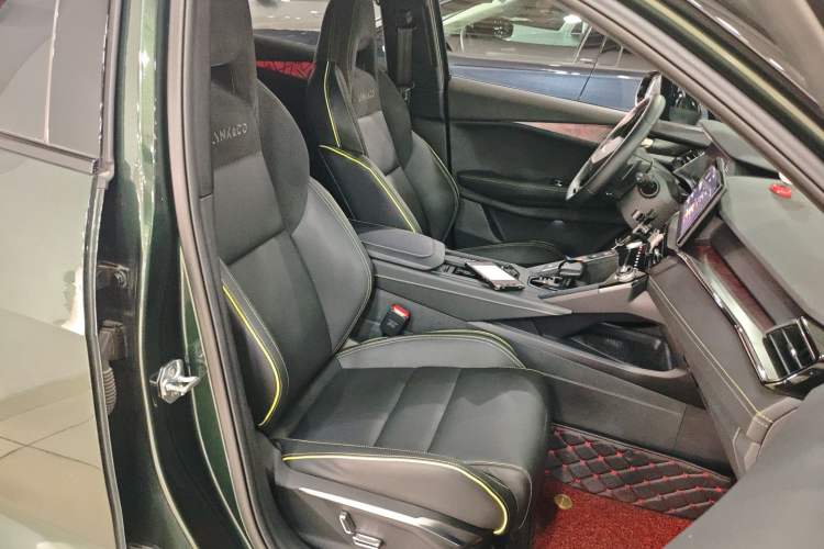 Used Lynk & Co 06 2023 Remix 1.5T Hero
