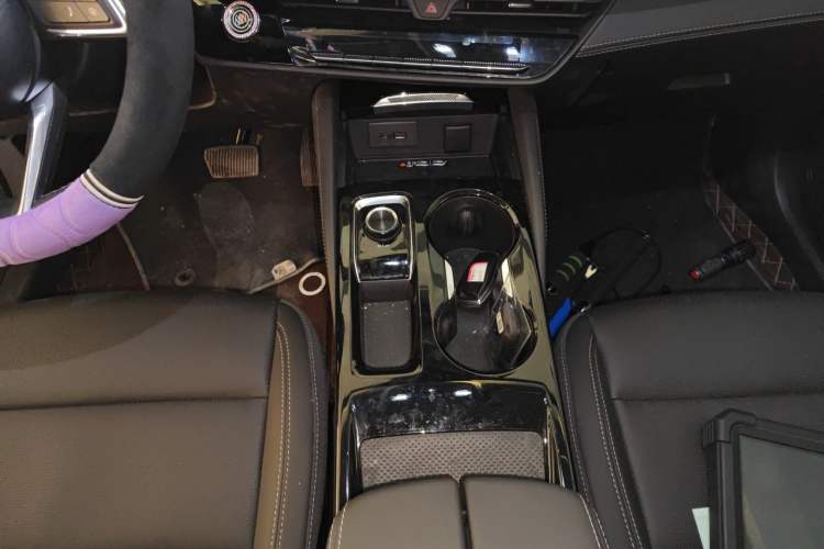 Used Buick Envision 2025 25T Entry-Grade Platinum Edition
