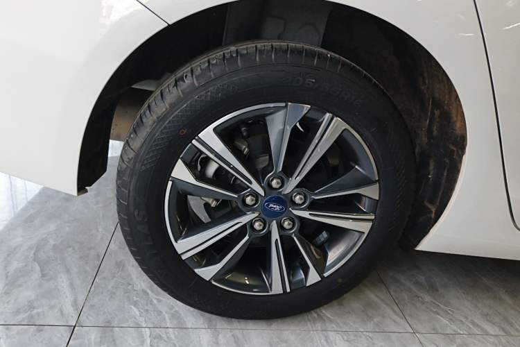 Used Ford Escort 2021 1.5L Automatic Diamond Edition
