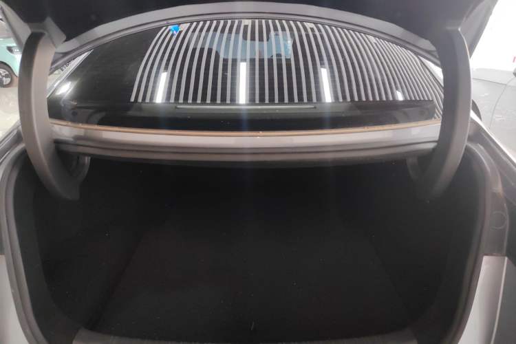 Used BYD Qin L 2024 DM-i 120KM Excellence Model
