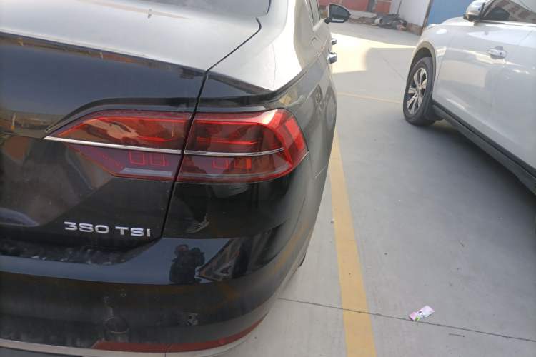 Used Volkswagen Phideon 2019 380TSI Two-Wheel Drive Business Edition China VI Standard
