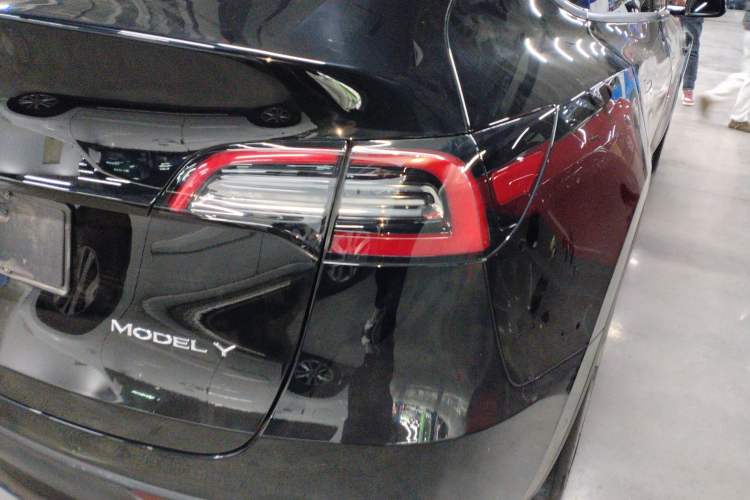 Used Tesla Model Y 2021 Standard Range Rear-Wheel Drive Version