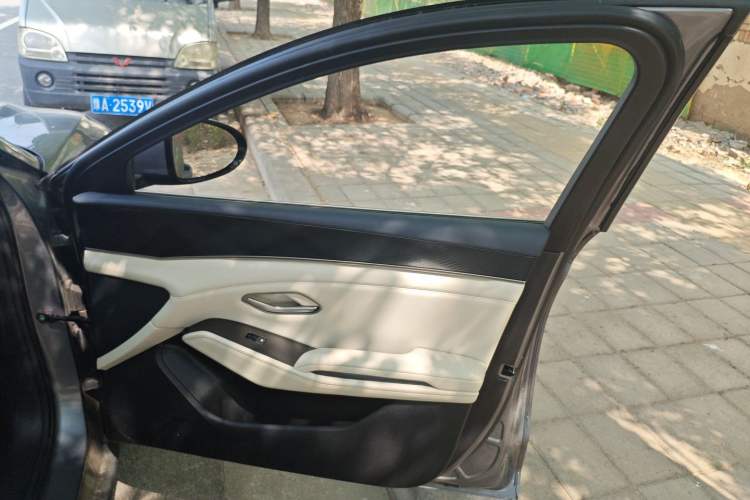 Used BYD Qin L 2024 DM-i 120KM Beyond Model
