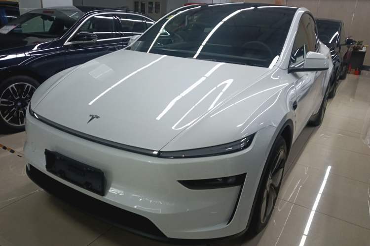 Used Tesla Model Y 2026 Rear-Drive Model