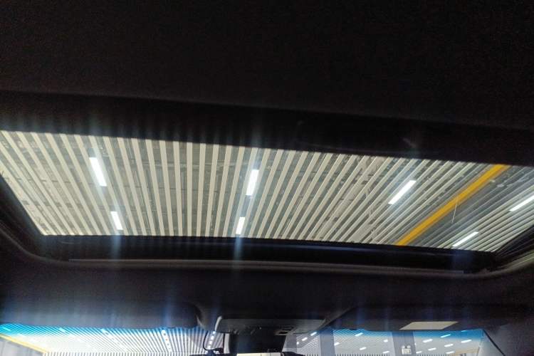 Used Toyota Avalon 2019 2.0L XLE Premium Edition China VI