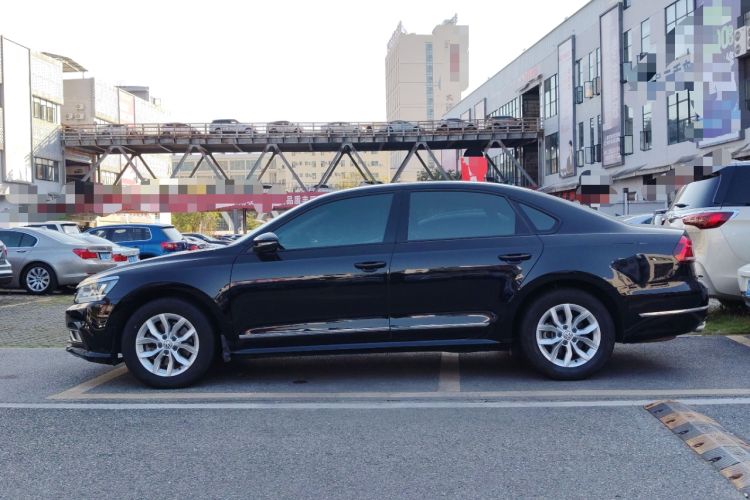 Used Volkswagen Passat 2017 280TSI DSG Luxury Edition
