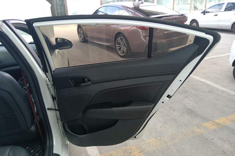 Used Hyundai Elantra 2019 1.4T Dual-Clutch Xuan Dong · Dynamic Model
