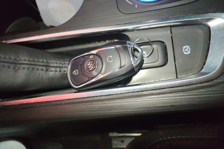 Used Buick Velite 6 2023 430km Range Commuter Version
