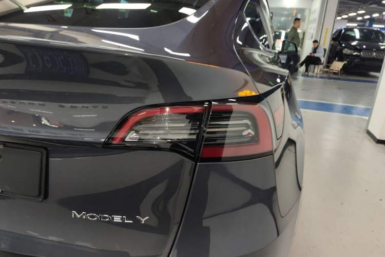 Used Tesla Model Y 2022 Rear-Wheel-Drive Version