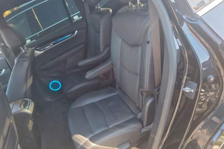 Used Cadillac XT6 2022 2.0T Six-Seater Four-Wheel Drive Luxury Version
