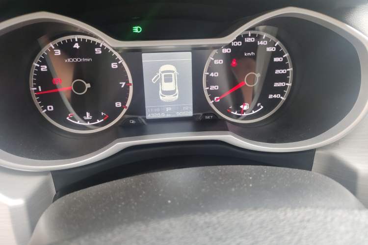 Used Geely Auto Emgrand X7 Sport 2018 1.8TD Automatic Two-Wheel Drive Zhiya Model
