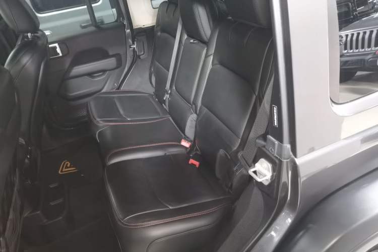 Used  Wrangler 2019 2.0T Automatic Four-Door Electric Convertible Rubicon Plus Edition