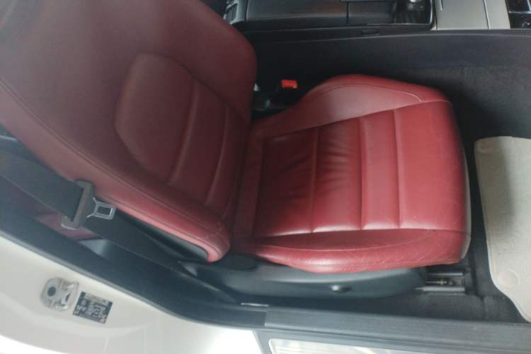 Used Mercedes-Benz E-Class (Import) 2014 E 200 Coupe
