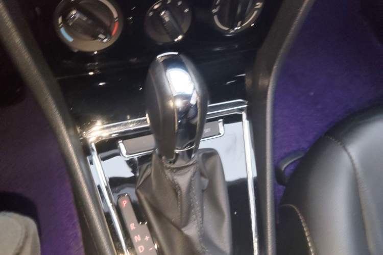 Used Volkswagen Bora 2016 1.6L Automatic Comfort Model